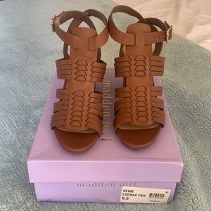 Used once last year for an outdoor wedding.